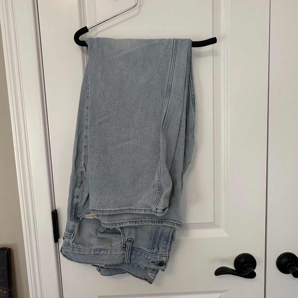 Old Navy Straight Leg Jeans - 40x32